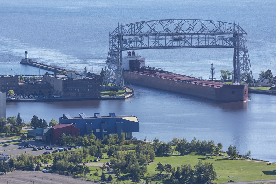 ship tours in duluth