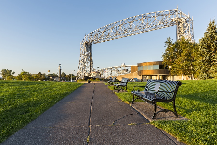 3 great reasons the aerieal lift bridge is worth walking over to canal park this summer