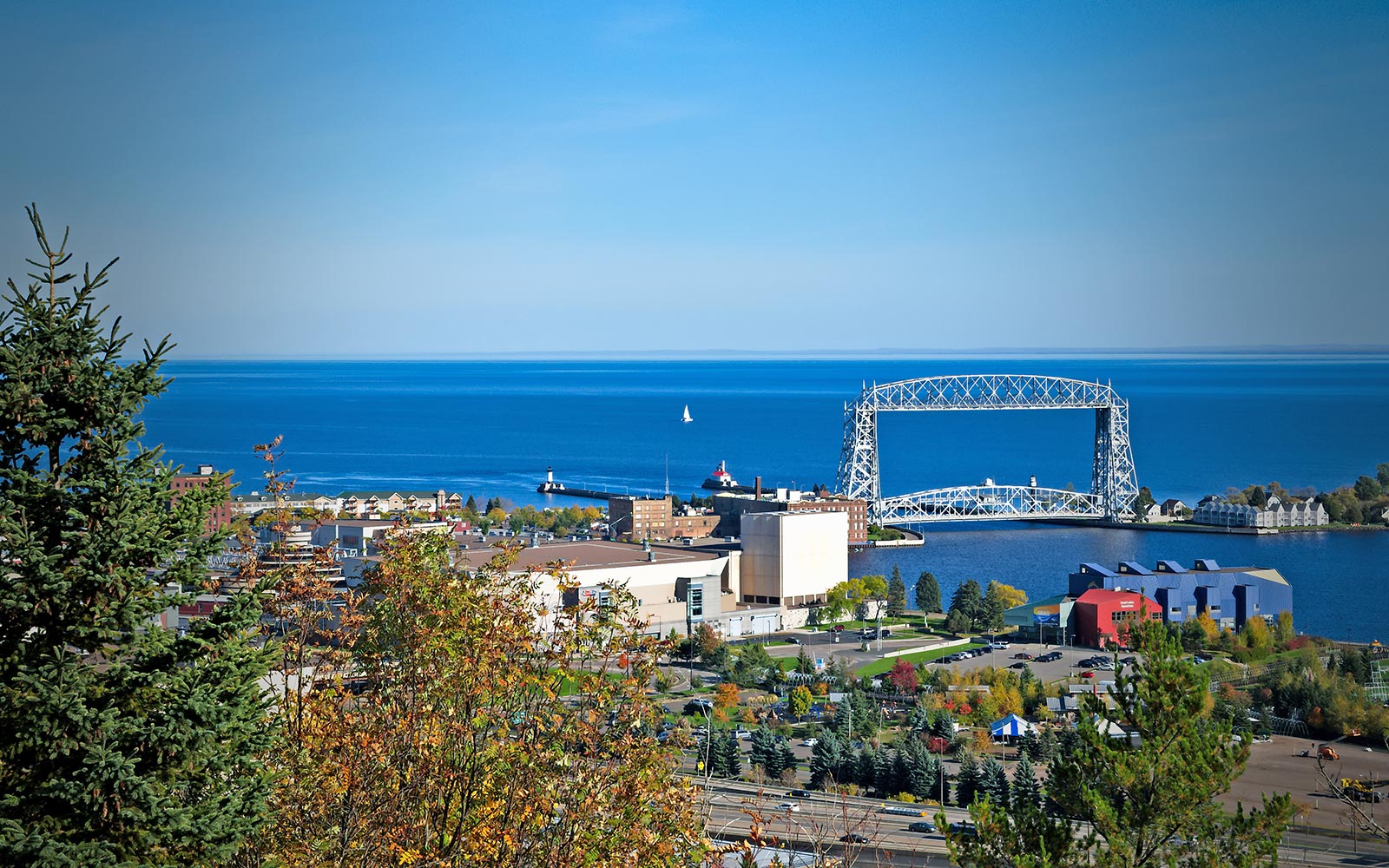3 great reasons the aerial lift bridge is worth walking over to canal park this summerthis summer